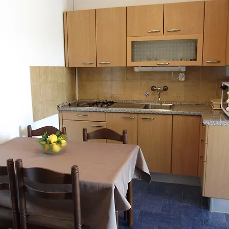 Hela * ルンバルダ