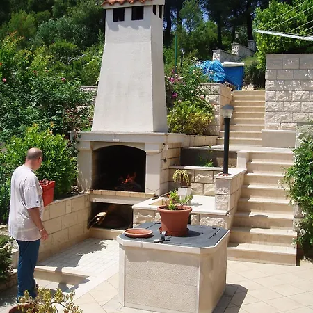 アパート Hela ルンバルダ